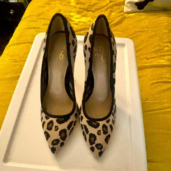Leopard heels - Picture 1 of 4